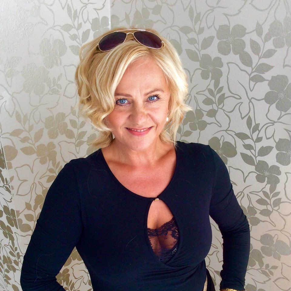 hôtesse en ligne